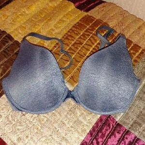 Victoria's Secret Smooth Blue T-Shirt Bra